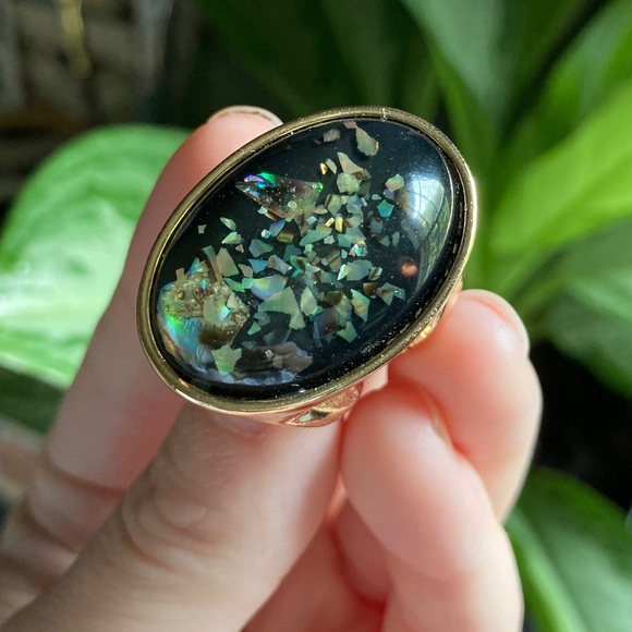 SOLD ❀ large black iridescent ring w/ golden band - Picture 3 of 3